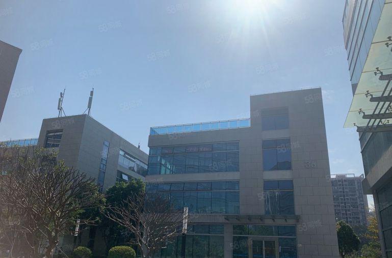 坂田地铁口空出全新三层小独栋，单层面积700平方，可生产！