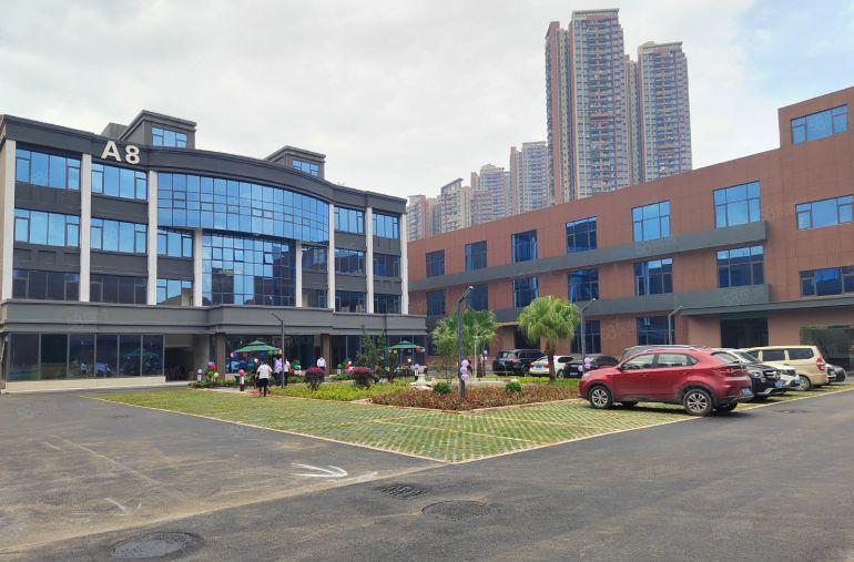 龙岗中心城电商孵化基地，精装修办公室加仓库，200平起低价租