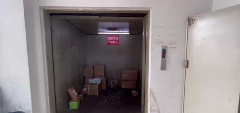 龙岗爱联一楼厂房出租仓库丨地铁口丨20元房东直租