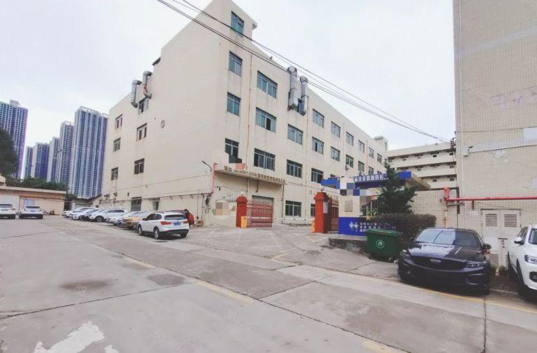 龙岗区南联原房东厂房出租，整层2000平方，实际面积低价出租