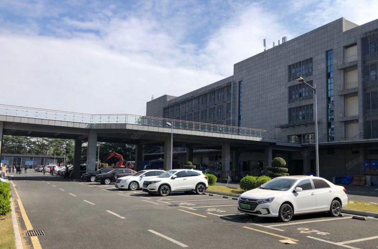 坂田华为旁大型电商园楼上1600平方带装修办公室仓库厂房出租