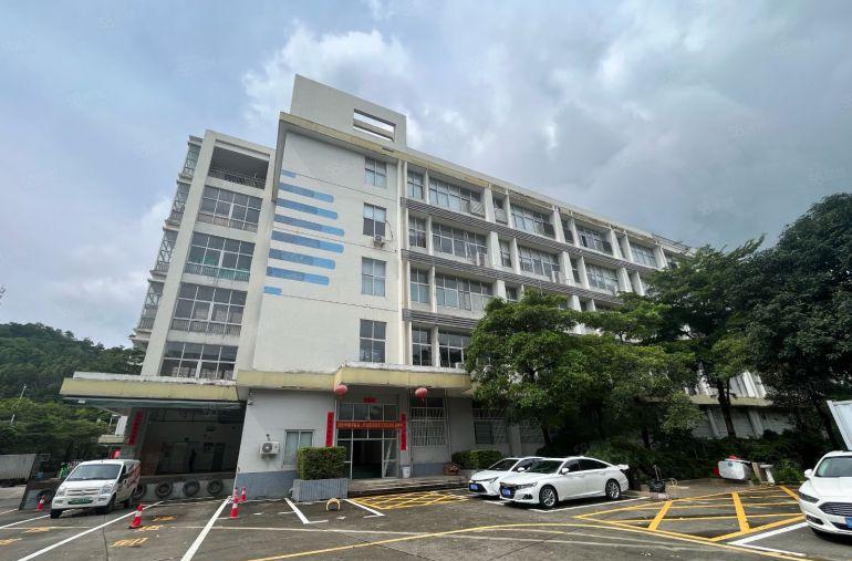 横岗永湖地铁出租一楼带卸货平台1000平方，可分500平方