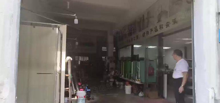 龙岗新生社区一楼厂房出租353平方15元起层高5米复式带阁楼