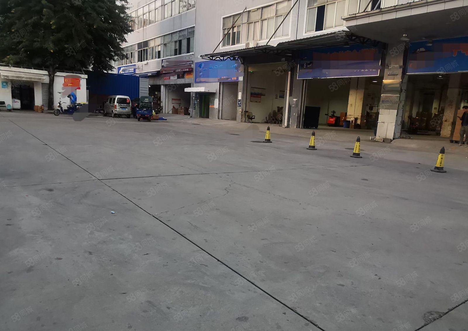 雪象华为地铁站一楼厂房仓库2300平出租可分租