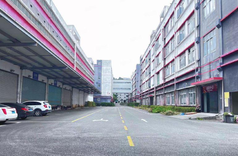 龙岗一楼8米高红本厂房低价招租