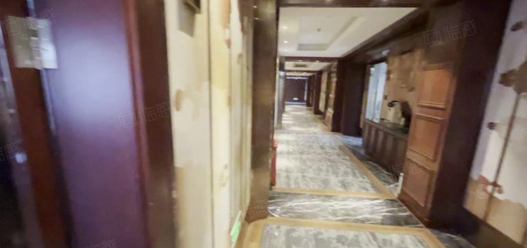 爱联地铁口500平精装厂房办公室20元大小分租