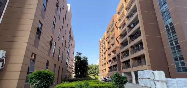 龙岗宝龙工业区楼上780平厂房仓库办公室分租
