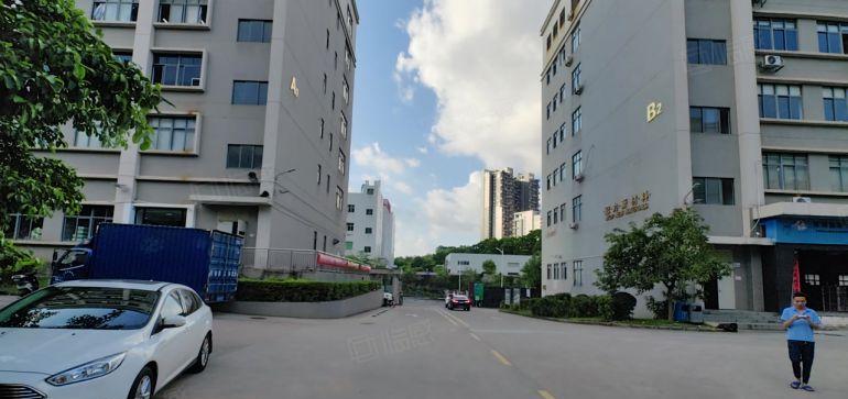 龙岗爱联铁站楼上500平方精装修办公室厂房仓库出租