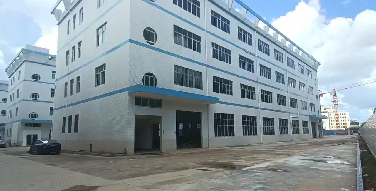 （原房东）龙岗嶂背工业园850平精装修红本厂房出租可大小分租