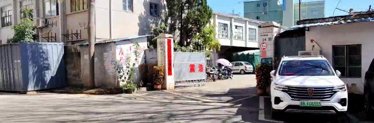 200平起分租龙岗爱联地铁站附近独院一楼1000平高4.8米
