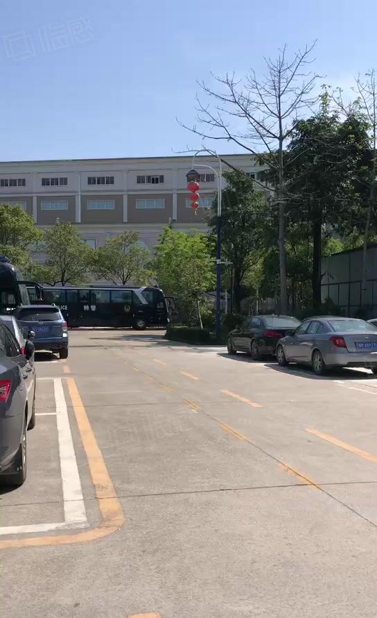 爱联大型电商园新空出300平方带精装修办公室仓库厂房出租