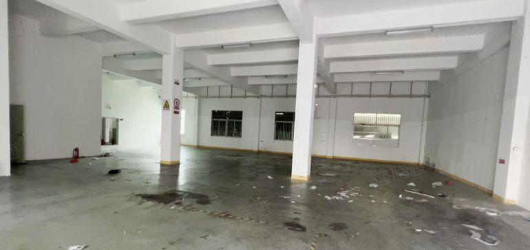龙岗区坪地街道大型工业区2000平一楼标准厂房低价出租可分租