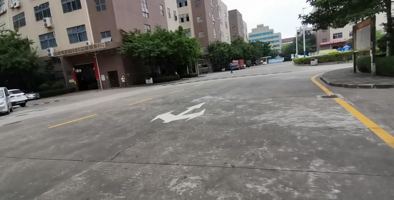 手慢无！龙岗南联超便宜楼上1200平厂房出租现成装修二次消防