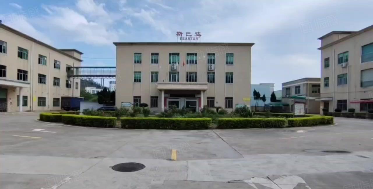 带装修龙岗爱联工业园楼上1600平厂房仓库出租空地大交通便利