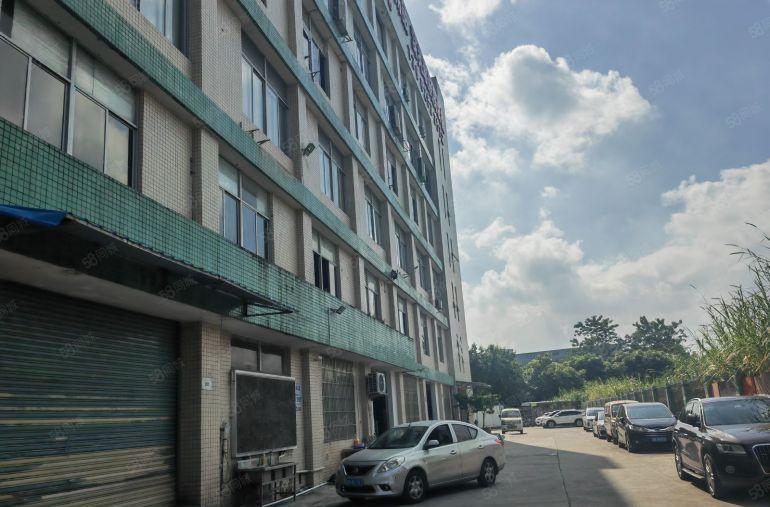 深圳龙岗区平湖新木村木古地铁口独栋厂房出租一楼面积300平方