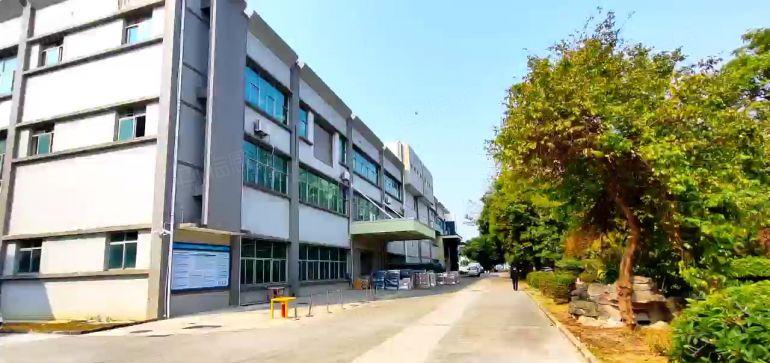 宝龙工业园区地铁口原房东红本厂房2楼500平方带装修大小可分