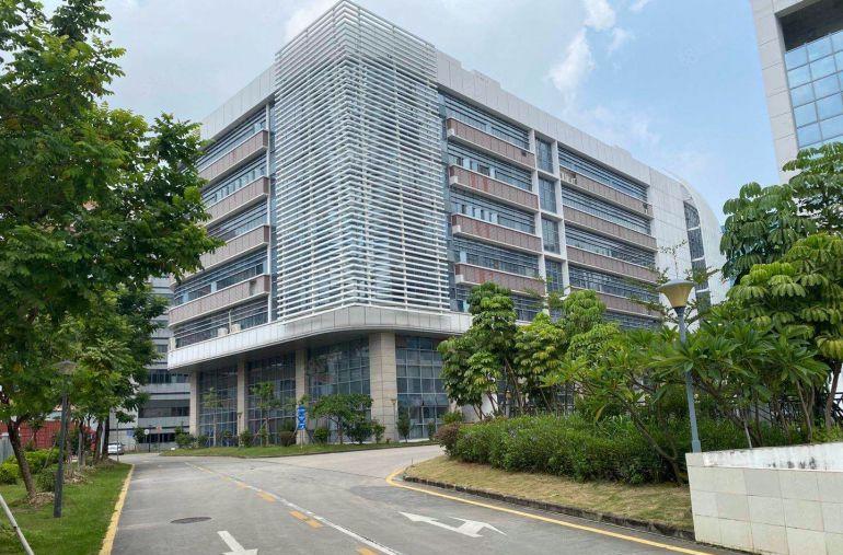 南坑工业区楼上仓库500平三面采光两部3吨货梯可分租