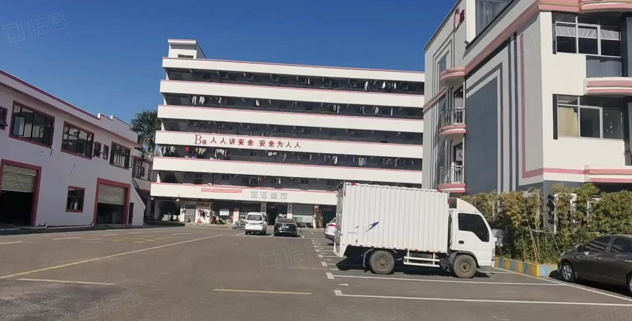 龙岗爱联高新产业园原房东楼上1200精装修厂房出租