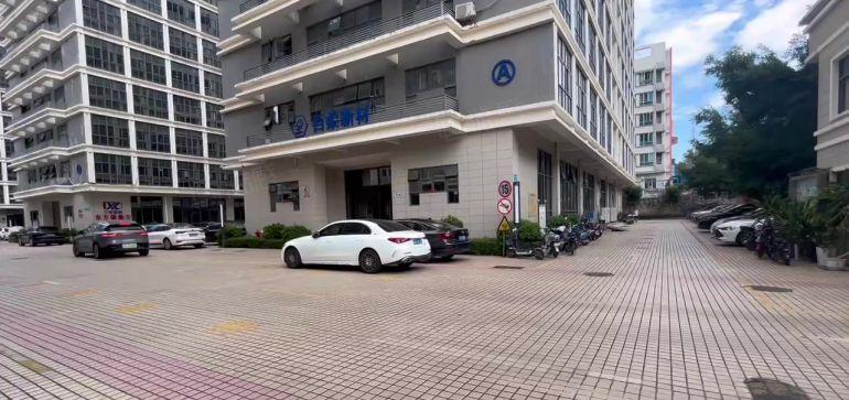 免租3个月 龙岗坪地低碳城科技园楼上1000平厂房出租可分租