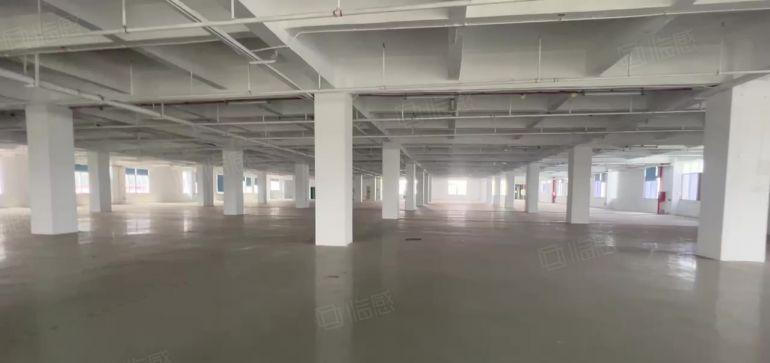 龙岗宝龙科技园红本厂房仓库6800平可分租带丙类消防场地大