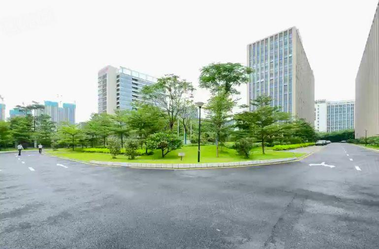 龙岗区坪地低碳城大型工业园区招租，500平起租，租金便宜