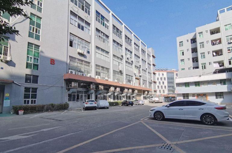 出租平湖富民工业区1500平标准厂房出租仓库招租500平起