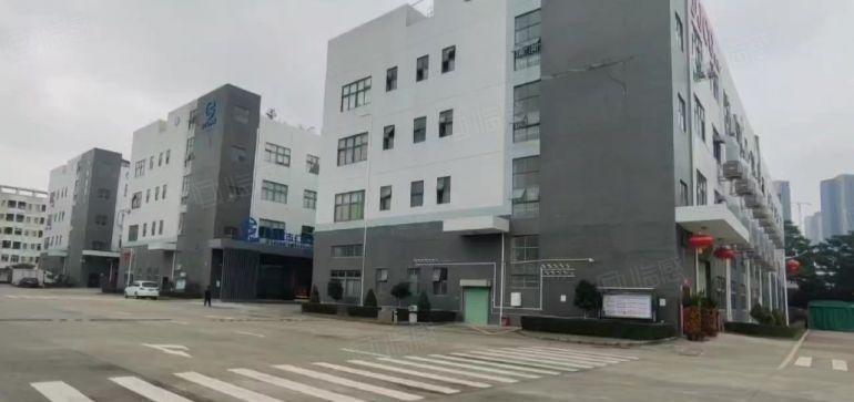 超大空地可分租平湖工业园新出楼上2千平厂房仓库出租22元起租