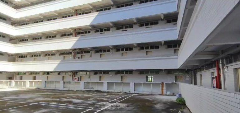 公寓包租 龙岗靠近路边宿舍楼138间 可改造成276间合同久