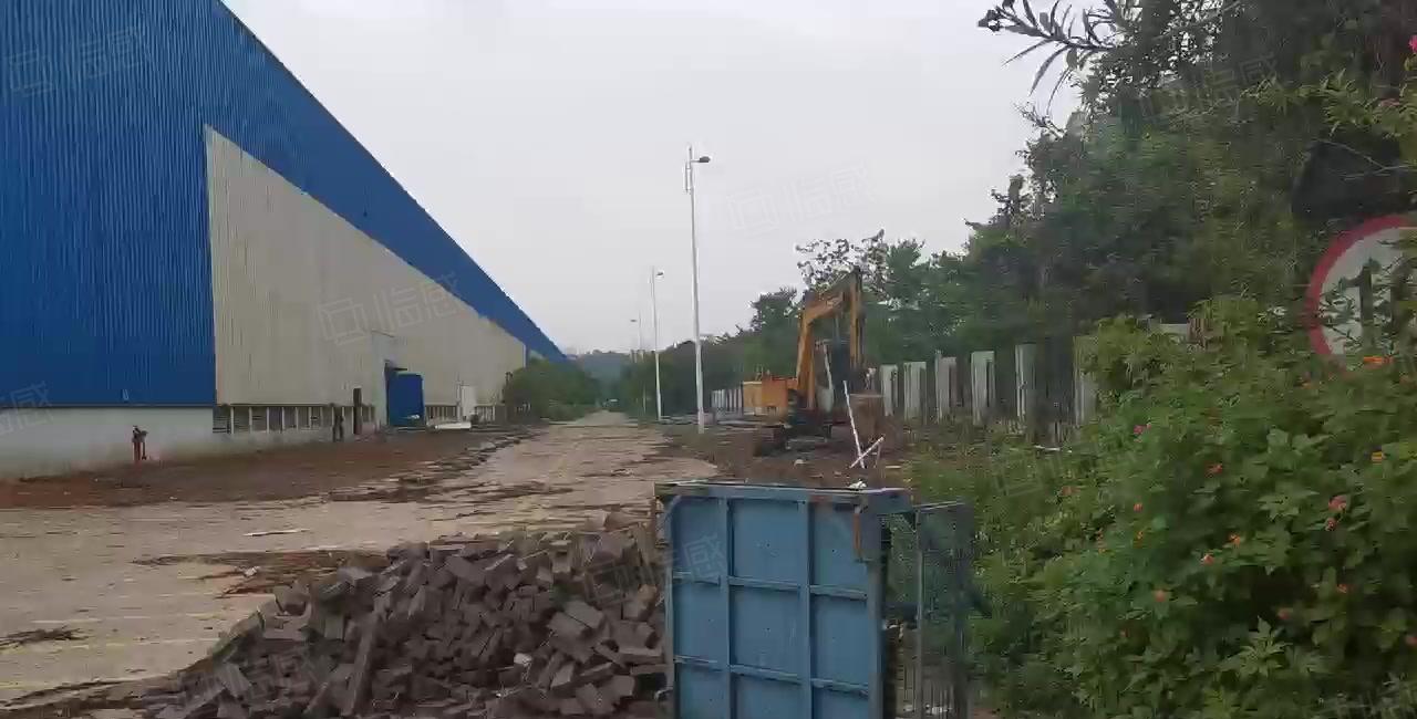 龙岗中心区14米高重工业厂房8万平方带现成行车出租可分租