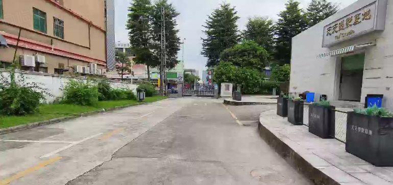 龙岗爱联地铁旁厂房出租2000平方500平起分带装修水电齐全