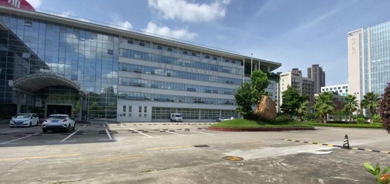年底低价笋盘一手房东龙岗花园式工业区新出2000平厂房出租