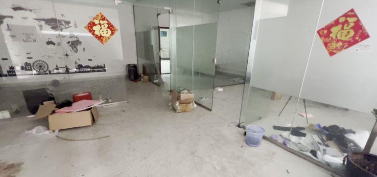 龙岗区龙西一楼400平带装修厂房实际面积大有隔间低价出租