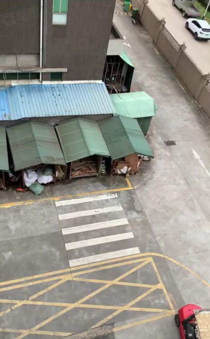 龙岗坪地靠近高速路口