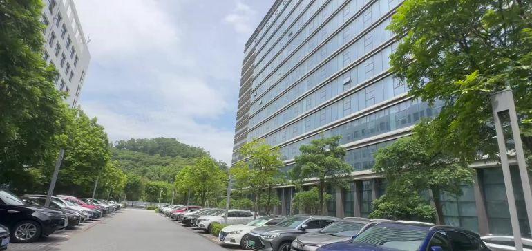 布吉红本独门独院厂房21000平出租，上市企业，总部