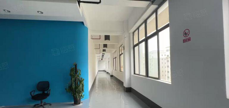 布吉上李朗地铁口原房东实际面积1480平方厂房出租带卸货平台