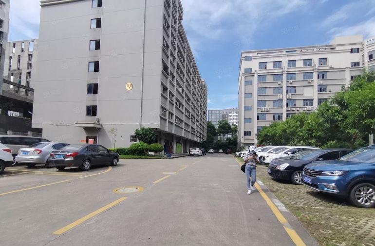 布吉李朗高速路口大型园区厂房仓库出租300平起分租空地大环评