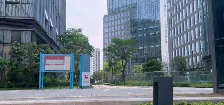 深圳布吉石芽岭地铁800平科技园全新红本厂房出租，可分租
