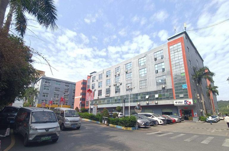 村委直租 南岭独院厂房一楼二楼各1500平仓库厂房出租可分租