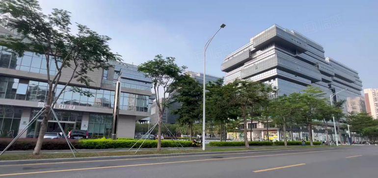 36万平光明政府自建医疗产业园，可申请租金补贴，面积大小可分