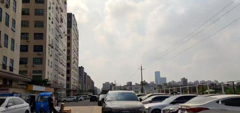 光明区合水口地铁站附近一楼重工业厂房1750平出租现成行车