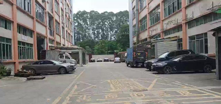 光明区凤凰街道原房东独院厂房1到5层12000平出租可分租