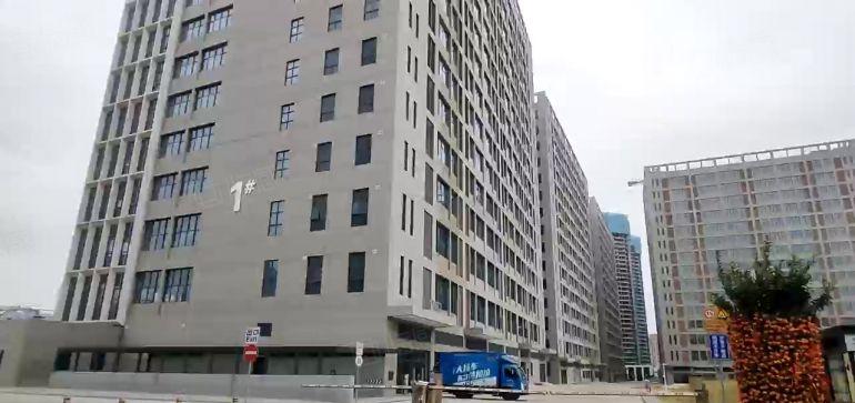 光明原房东红本厂房出租2000平公摊少高新企业可申请补贴