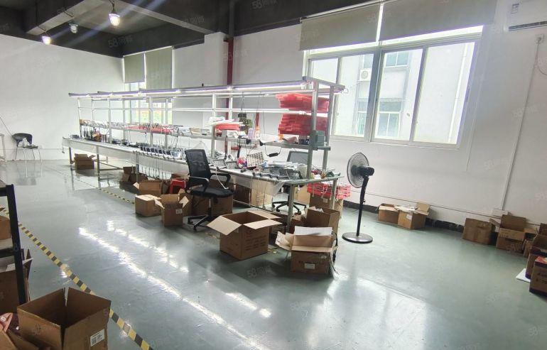 光明长圳地铁口全新豪华装修3000平原房东厂房出租使用率9成