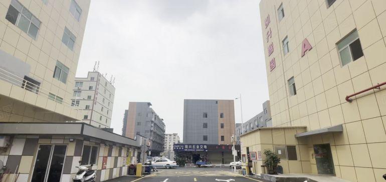 电商办公坪山坑梓地铁站大型电商300平精装修厂房仓库低价出租