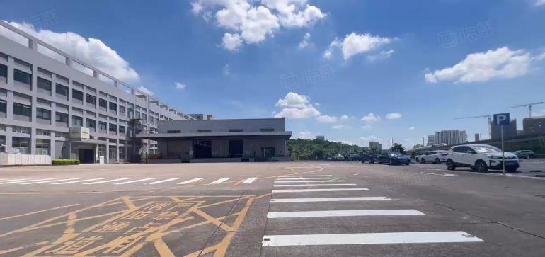坪山原房东红本一楼厂房3000平方仓库出租高6米空地大好招工