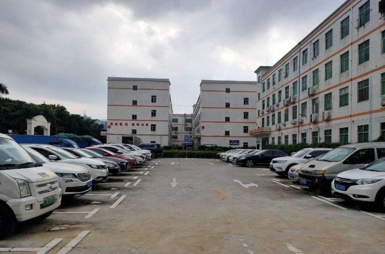 坪山坪大工业区原房东2000平厂房可分租 带装修低价仓库出租