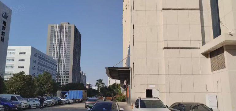 坪山坑梓地铁口科技园楼上500平带装修办公室出租 可分租
