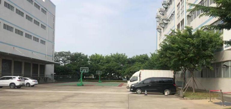 坪山坑梓东联工业区3楼2000平带装修办公室厂房出租可分租