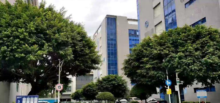 深圳坪山高新区，大型花园式科技园红本厂房2000平米