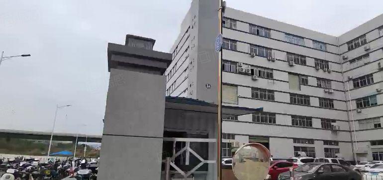 坪山精装修厂房出租200平起工业园工业仓库一楼出租超大空地